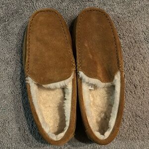 Koolaburra ugg men’s slippers size 12 brand new never worn